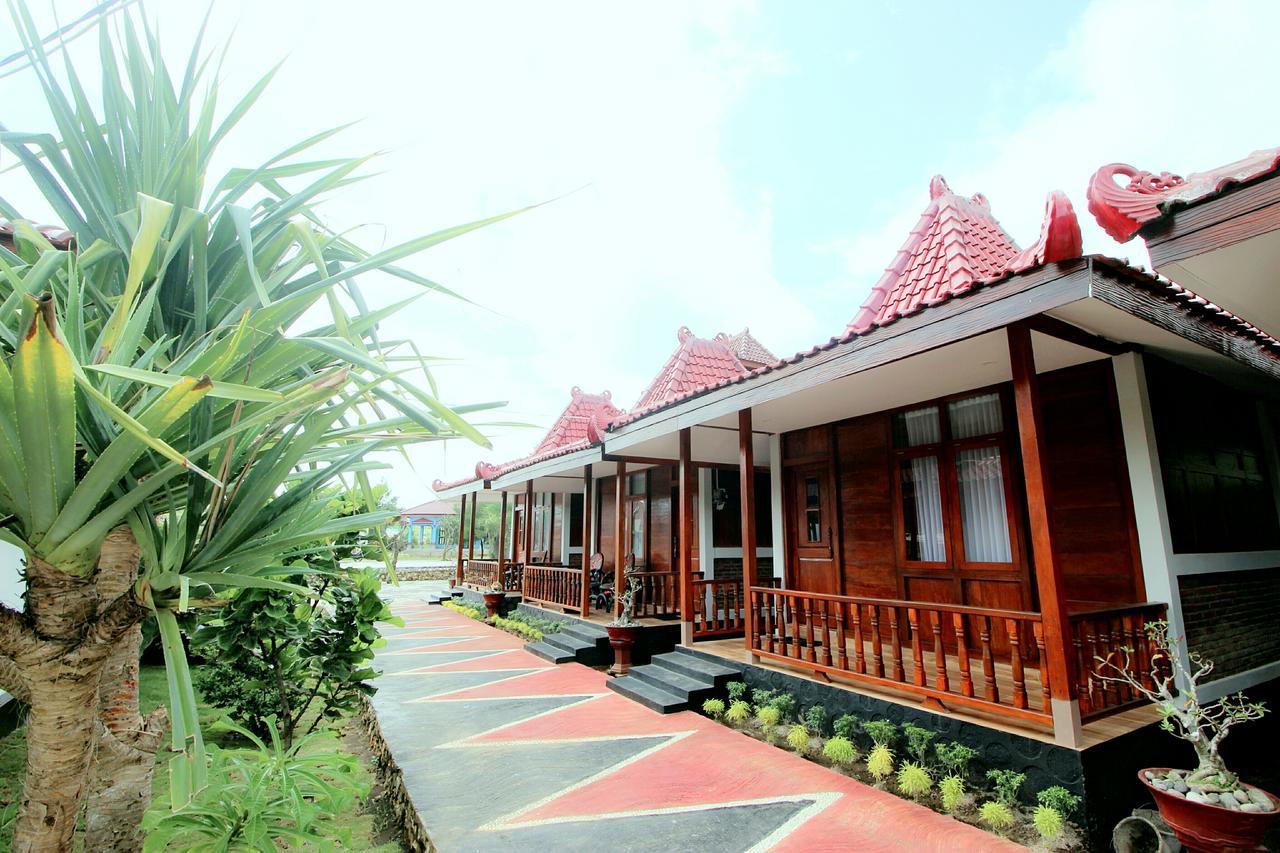 The Royal Joglo Hotel Tepus Luaran gambar